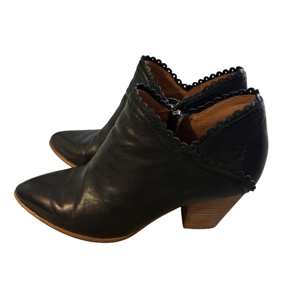 Frye Reed Scalloped Shooties Black Leather Scalloped Ankle Booties 6M